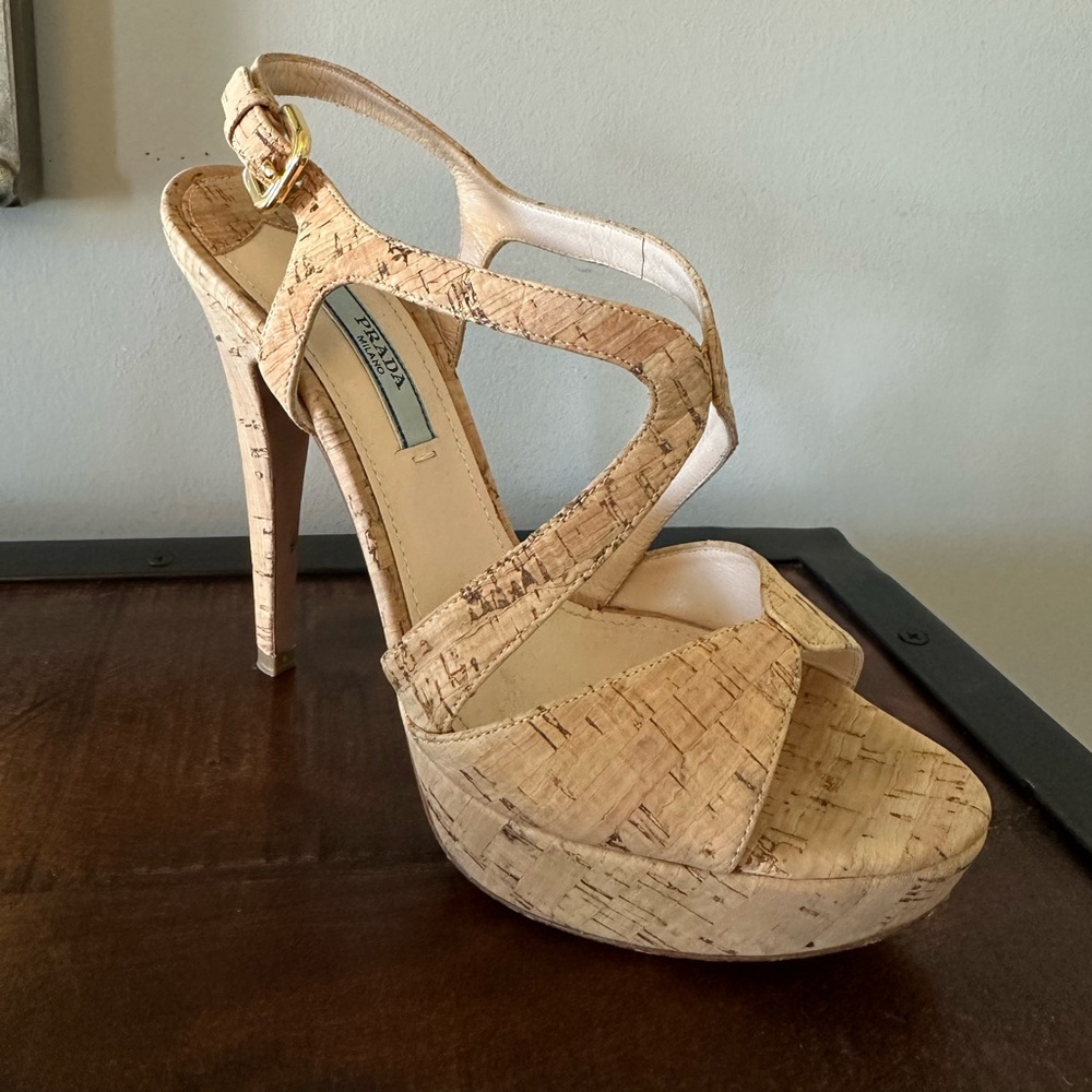 Prada cork nude heels in excellent condition. Size 36